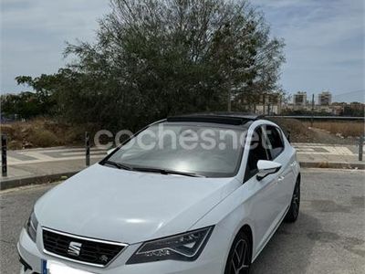 Usado Seat Leon FR 130 CV (95 kW) 2019 Blanco Berlina