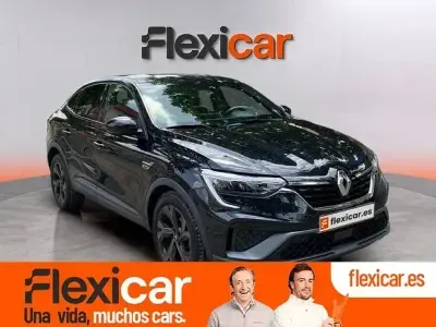 Usado Renault Arkana RS Line 140 CV (102 kW) 2022 Negro SUV