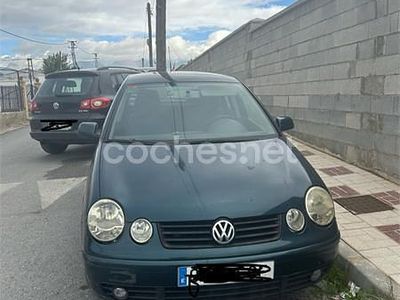Verde Usado 2002 VW Polo Trendline Berlina | 1200 € (Buen precio)