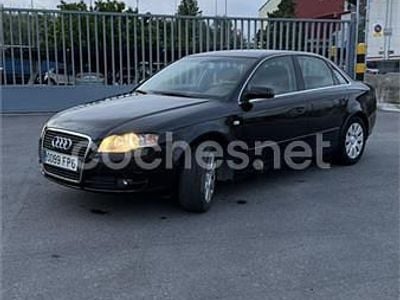 Usado Audi A4 130 HP (95 kW) 2007 Preto Sedan