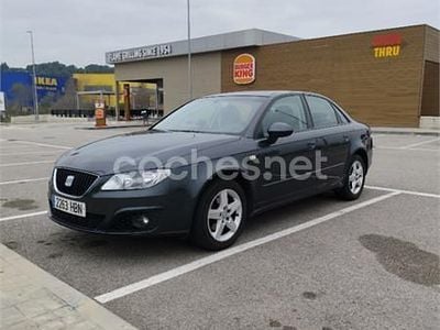 Usado Seat Exeo Reference 120 CV (88 kW) 2011 Gris / plata Berlina