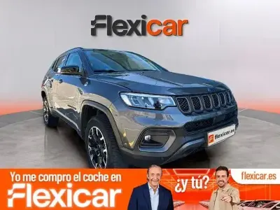 Usado Jeep Compass Trailhawk 240 CV (176 kW) 2022 Gris SUV