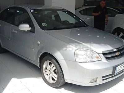 Usado Chevrolet Nubira SE 109 HP (80 kW) 2005 Cinzento Sedan