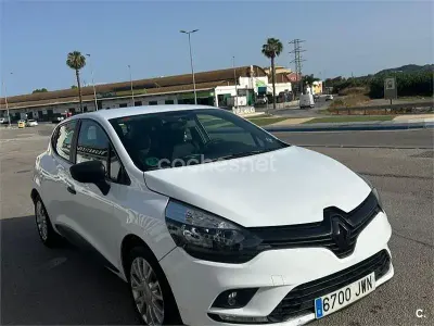 Usado Renault Clio IV Business 75 CV (55 kW) 2017 Blanco Berlina
