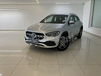 Gris / plata Usado 2020 Mercedes GLA250 SUV | 33.900 € (Buen precio)