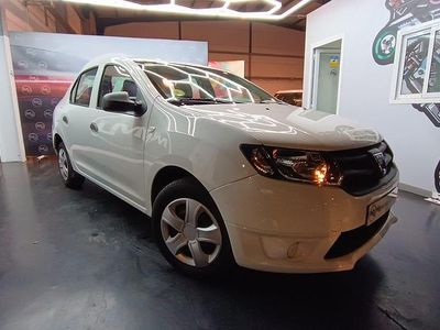 Usado Dacia Logan Ambiance 75 CV (55 kW) 2013 Blanco Berlina