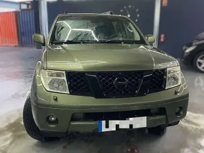 Usado Nissan Pathfinder 174 CV (127 kW) 2005 Verde SUV