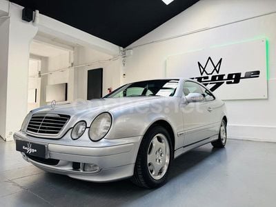 Gris / plata Usado 2002 Mercedes CLK320 Elegance Coupe | 15.900 €