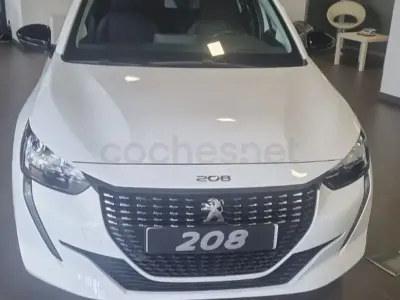 Usado Peugeot 208 Active 100 CV (73 kW) 2022 Blanco Utilitario