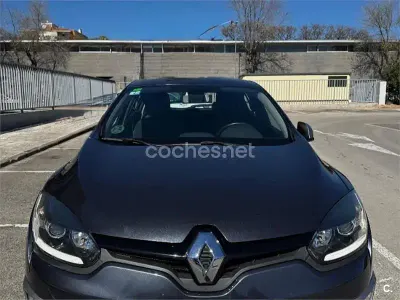 Usado Renault Mégane III 115 CV (84 kW) 2014 Gris / plata Berlina