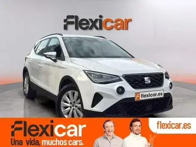 Usado Seat Arona Style 115 CV (84 kW) 2025 Blanco SUV