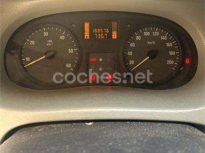 Usado Opel Vivaro 125 CV (91 kW) 2017 Blanco Monovolumen