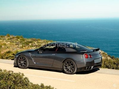 Usado Nissan GT-R Black Edition 550 CV (404 kW) 2013 Gris / plata Coupe