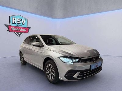 Gris Nuevo 2025 VW Polo Life Utilitario | 21.990 € (Un poco caro)
