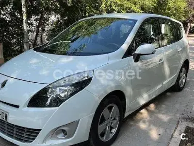 Usado Renault Scenic E-Tech Dynamique 110 CV (80 kW) 2011 Blanco Monovolumen