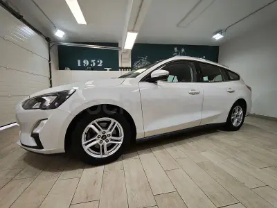 Usado Ford Focus Active X 115 CV (84 kW) 2022 Beige Familiar