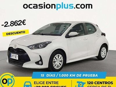 Blanco Usado 2023 Toyota Yaris Active Utilitario | 13.628 € (Precio justo)