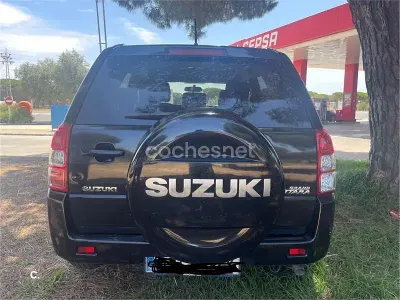 Usado Suzuki Grand Vitara 129 CV (94 kW) 2010 Negro SUV
