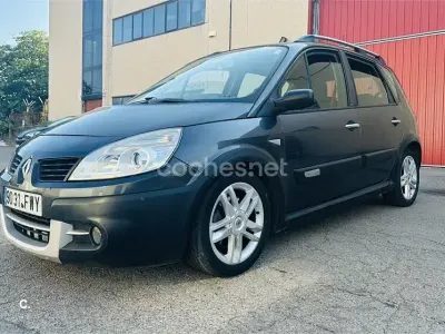Usado Renault Scénic II Privilege 130 CV (95 kW) 2007 Negro Monovolumen