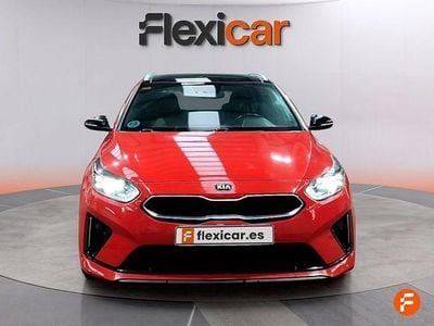 Usado Kia Ceed GT GT-Line 120 CV (88 kW) 2019 Rojo Familiar