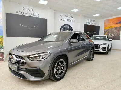 Usado Mercedes GLA200 150 CV (110 kW) 2021 Gris / plata SUV