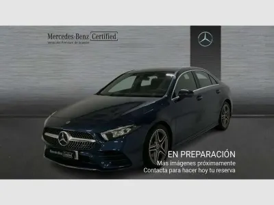 Usado Mercedes A200 120 CV (88 kW) 2022 Azul Berlina