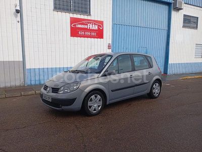 Usado Renault Scénic II Expression 120 CV (88 kW) 2004 Gris / plata Monovolumen