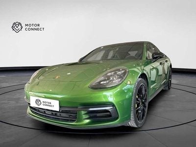 Porsche Panamera 4