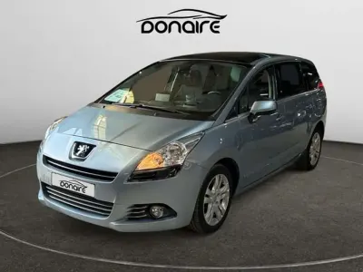 Usado Peugeot 5008 Sport 156 HP (114 kW) 2010 Cinzento Monovolume