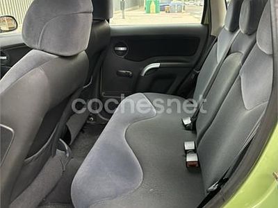 Usado Citroën C3 61 CV (44 kW) 2003 Verde Berlina