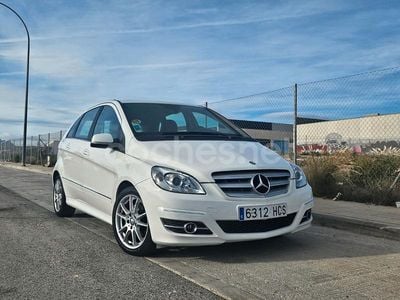 Usado Mercedes B180 Sport Edition 109 CV (80 kW) 2011 Blanco Monovolumen