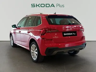Usado Skoda Kamiq Selection 115 CV (84 kW) 2024 Rojo SUV
