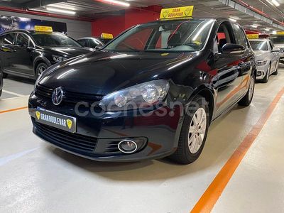 Usado VW Golf VI 105 CV (77 kW) 2011 Negro Utilitario