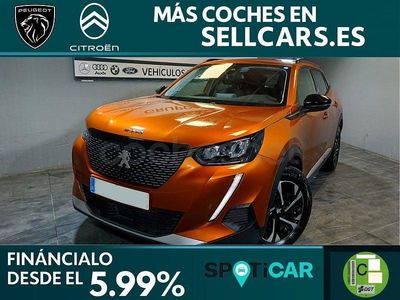 Usado Peugeot 2008 Allure 110 CV (80 kW) 2022 Naranja SUV