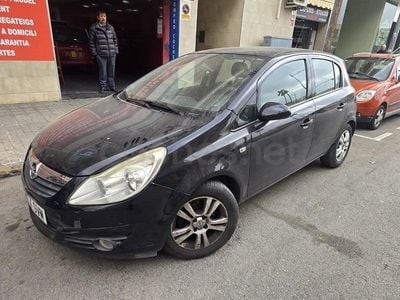 Usado Opel Corsa Cosmo 85 CV (62 kW) 2010 Negro Utilitario