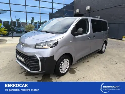 Usado Toyota Proace Verso 145 CV (106 kW) 2024 Granate Familiar