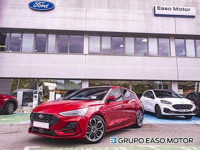 Rojo Usado 2023 Ford Focus ST-Line X Berlina | 26.400 € (Caro)
