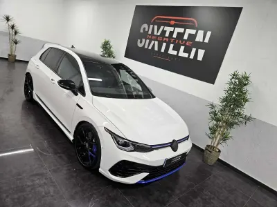 Usado VW Golf VIII R 320 CV (235 kW) 2024 Blanco Berlina