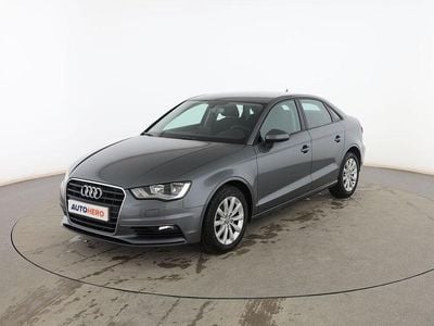 Usado Audi A3 Attraction 110 CV (80 kW) 2016 Gris Berlina