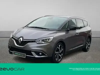 Usado Renault Scénic Zen 130 CV (95 kW) 2017 Gris