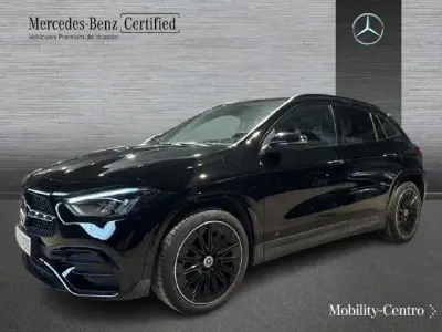 Usado Mercedes GLA200 AMG line 163 CV (119 kW) 2025 Nachtschwarz  unilack SUV