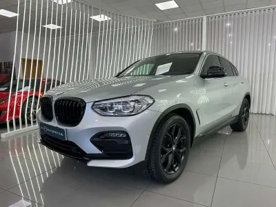 Usado BMW X4 M Sport 190 CV (139 kW) 2020 Gris SUV