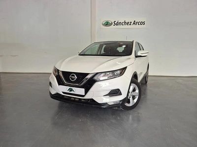 Käytetty Nissan Qashqai Acenta 115 HP (84 kW) 2020 Valkoinen Katumaasturi