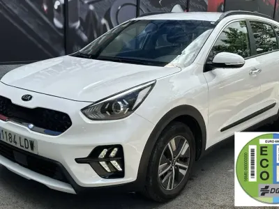 Usado Kia Niro 141 CV (103 kW) 2020 Blanco SUV