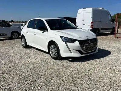 Usado Peugeot 208 Active 100 CV (73 kW) 2022 Blanco Utilitario