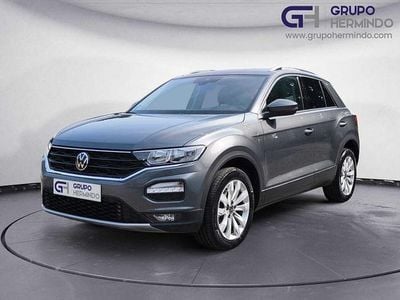 Usado VW T-Roc Advance 150 CV (110 kW) 2021 Gris / plata SUV