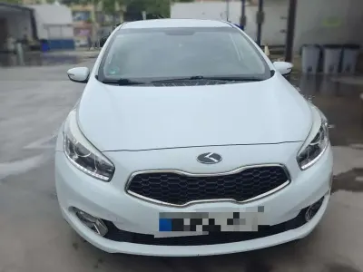 Usado Kia Ceed 101 CV (74 kW) 2014 Blanco Utilitario