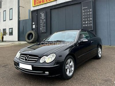 Negro Usado 2005 Mercedes CLK270 Avantgarde Coupe | 5000 € (Un poco caro)