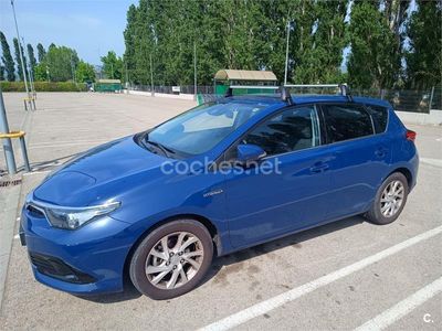 Toyota Auris Hybrid