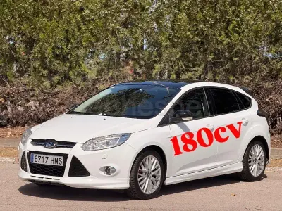 Usado Ford Focus Titanium 180 CV (132 kW) 2012 Blanco Berlina